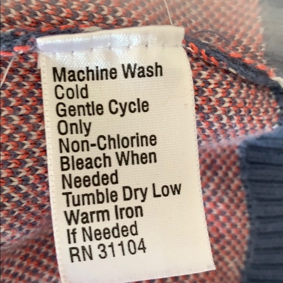 Kim Rogers sweater - Picture 5 of 5